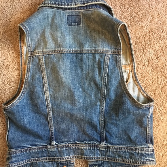 AE jean vest - Picture 2 of 3